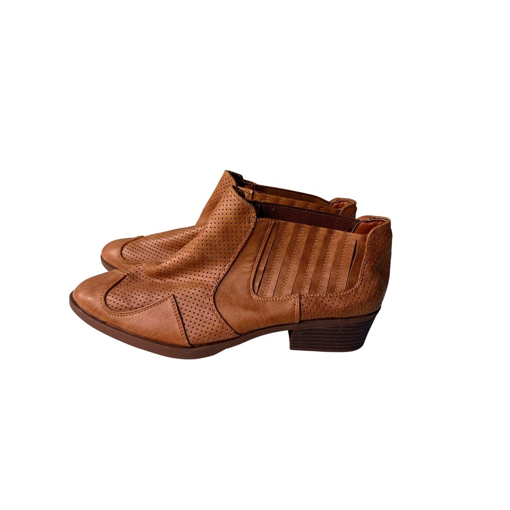 Sophie Sue Tan Brown Perforated Western Ankle Booties Womens Size 9 Stacked Heel